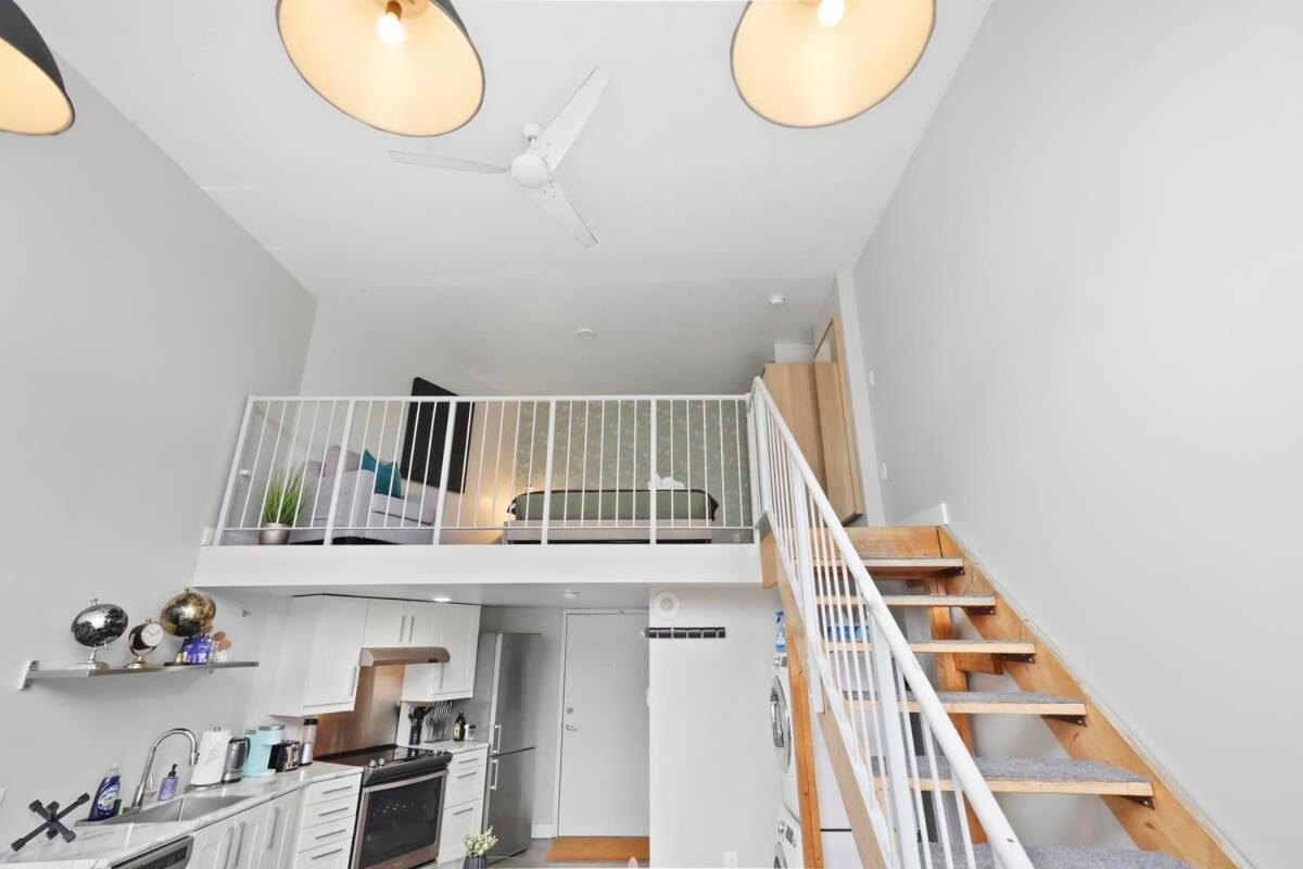 Apartamento One Of A Kind Loft In Gastown With Free Parking *